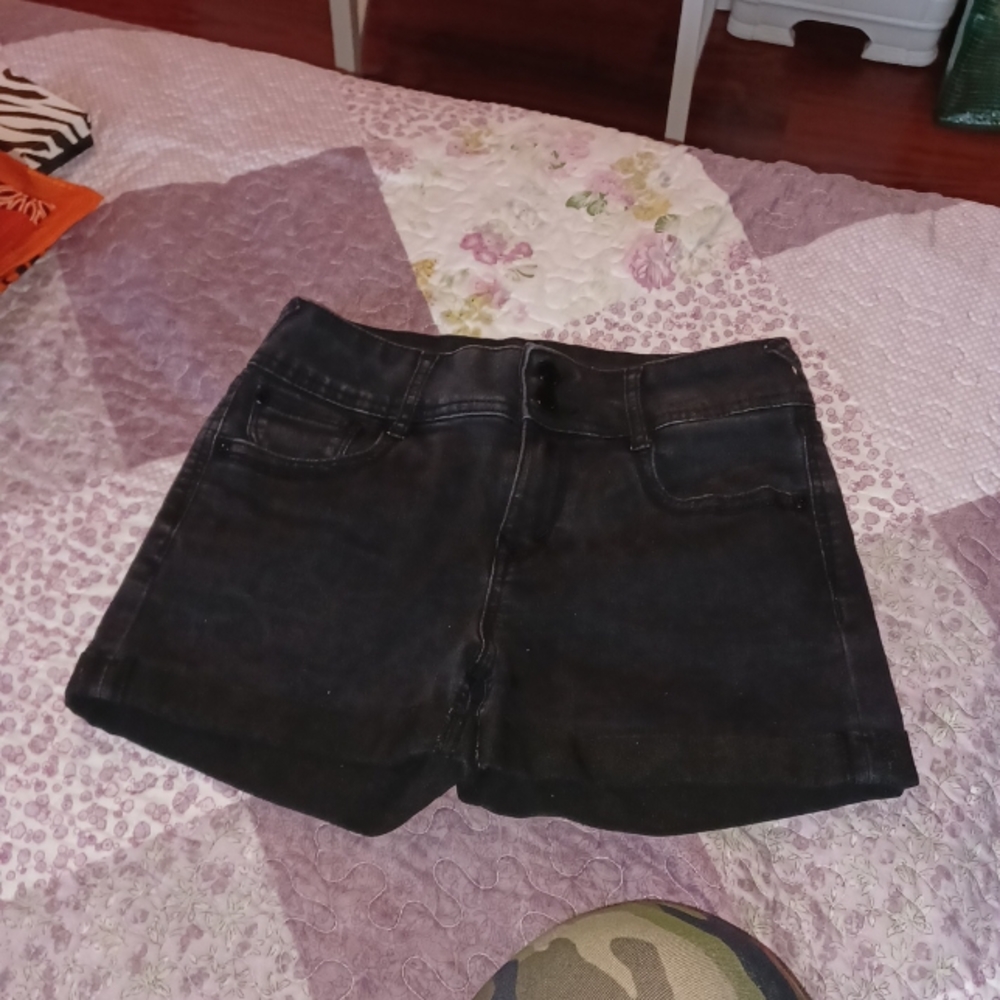 Black short shorts